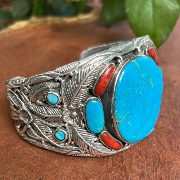 Beautiful Turquoise and Red Coral Silver Cuff Bracelet - Picture 4 of 4